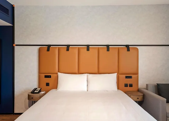 Ibis World Trade Centre