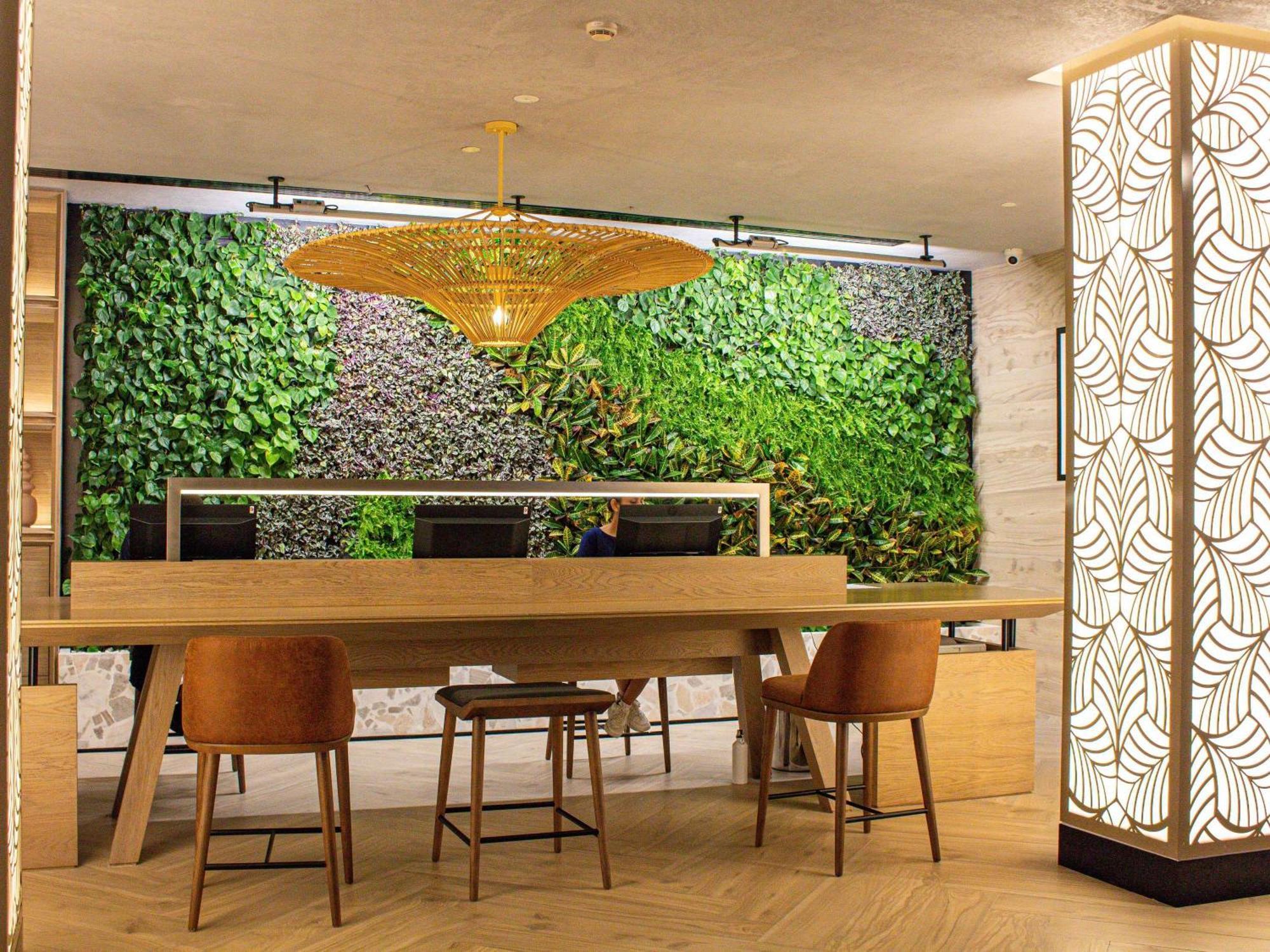 Ibis World Trade Centre Отель 3*