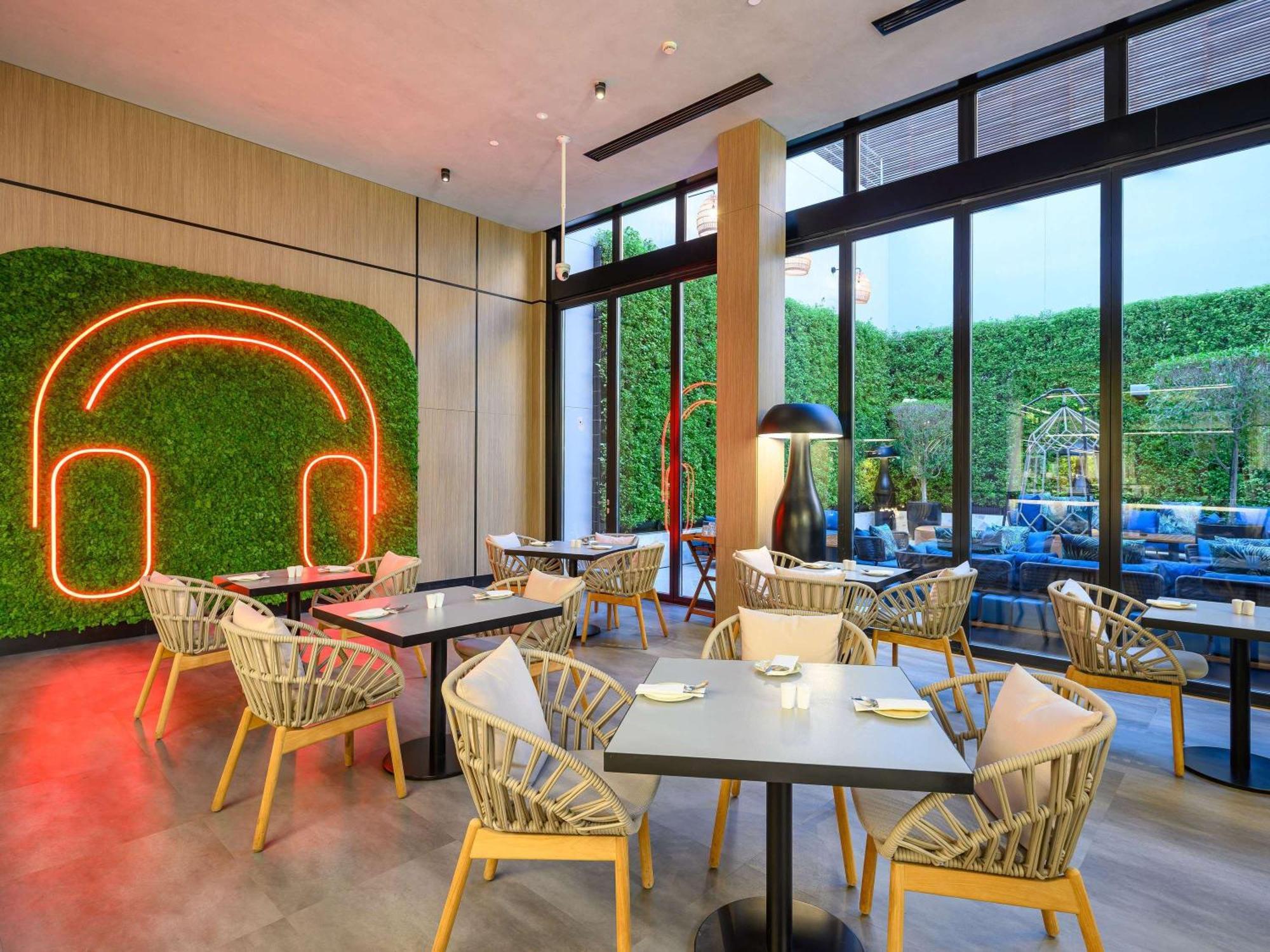 Ibis World Trade Centre Отель Дубай