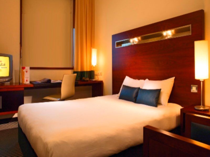 Отель Ibis World Trade Centre Дубай